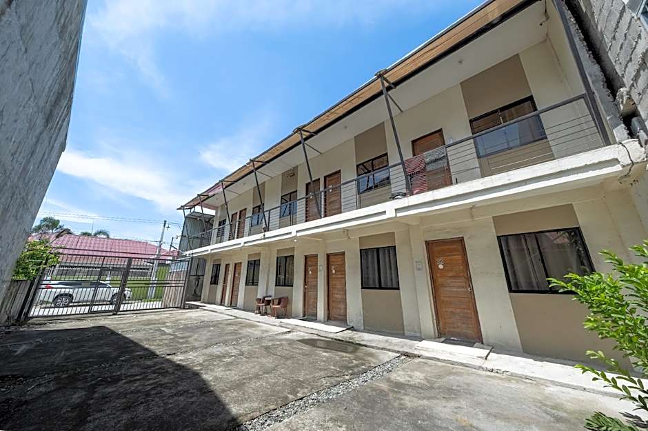 RedDoorz Plus @ Casa Lucia Sindalan San Fernando City Pampanga