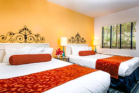 2 Queen Beds NSMK Deluxe Room First Floor Patio Work Desk Microwave And Refrigerator Full Breakfast