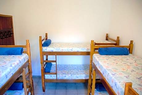 Single Bed in Mixed Dormitory Room