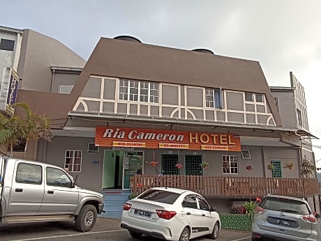 Ria Cameron Hotel