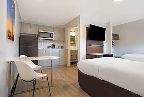 Double Room with Two Double Beds - Non-Smoking