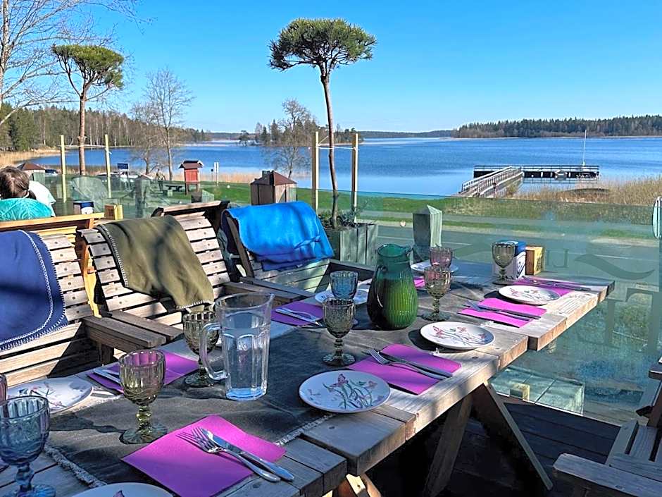North Lakeside B&B Plateliai