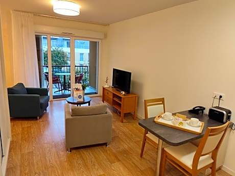 Studio Apartment