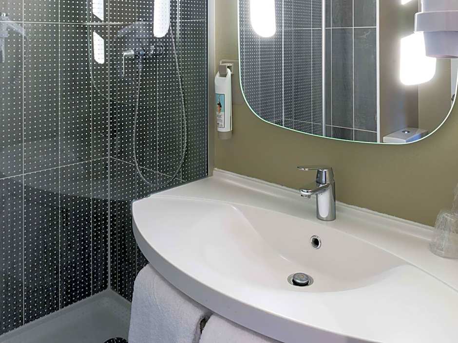 ibis Senlis