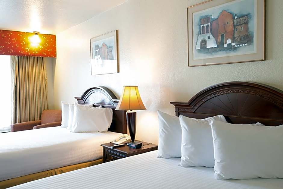 Queens Inn Anaheim