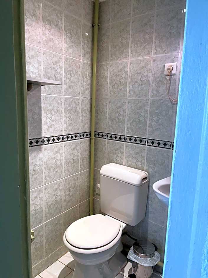 Hôtel Le Thurot- Dijon Centre ville Gare