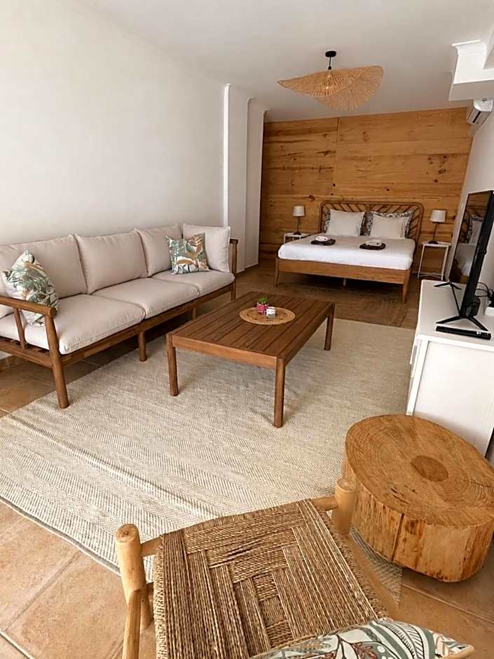 Sesimbra Natural Room and private access