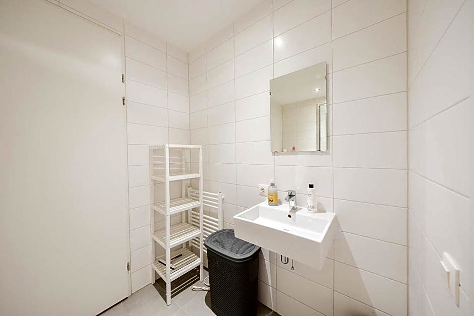 Alphabet Apartments - Prins Hendrikkade 10