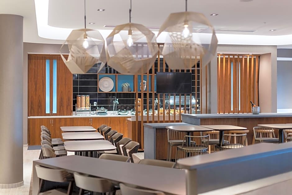 SpringHill Suites by Marriott Tucson at The Bridges