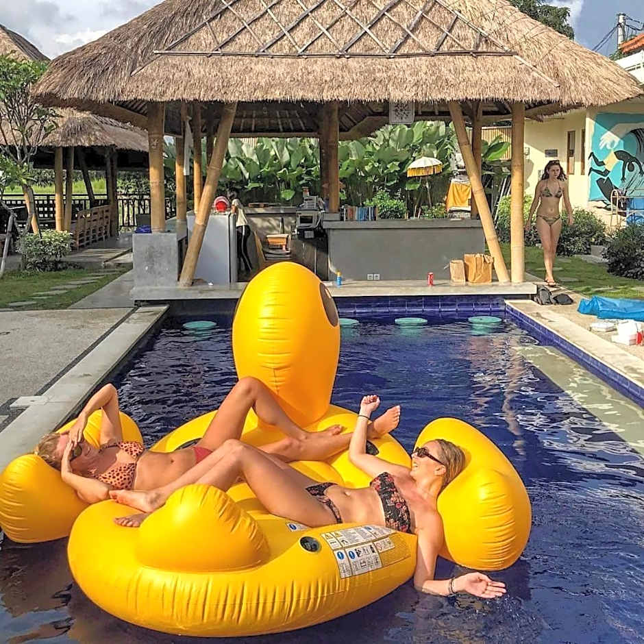 Castaway Hostel
