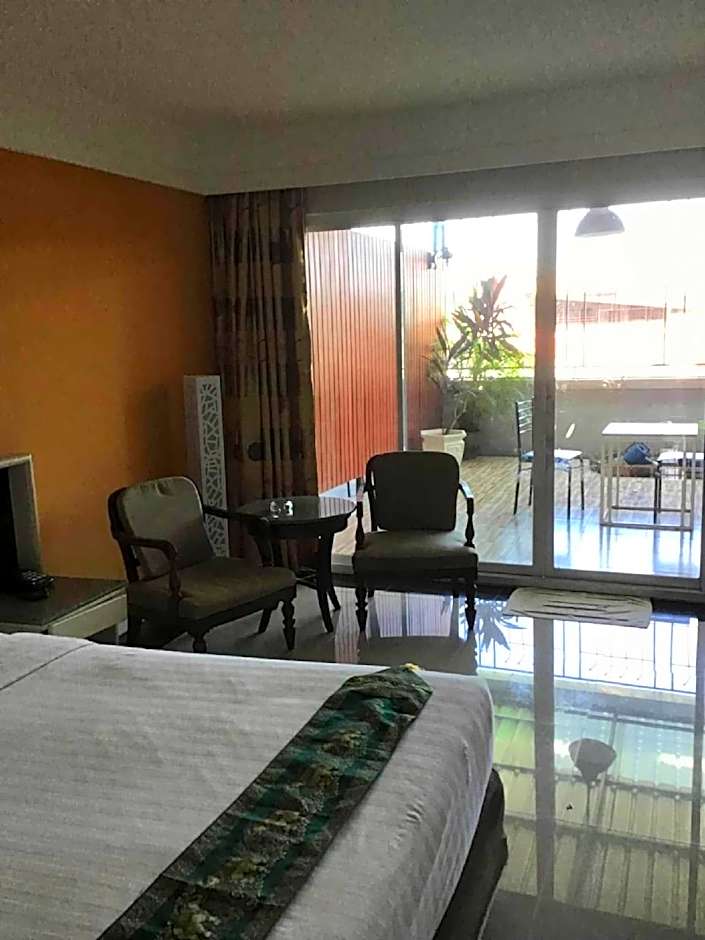 Tonkoon Hotel