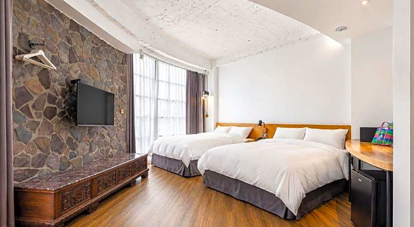 BlueSky Hotel