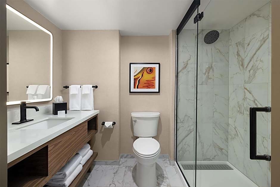 Embassy Suites by Hilton Cincinnati Northeast Blue Ash
