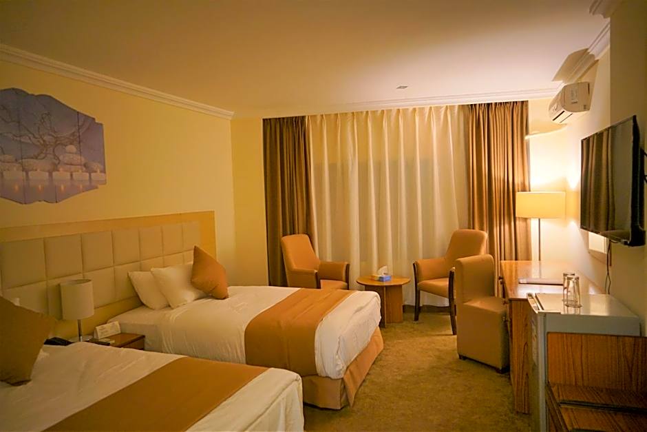Silk Road Hotel