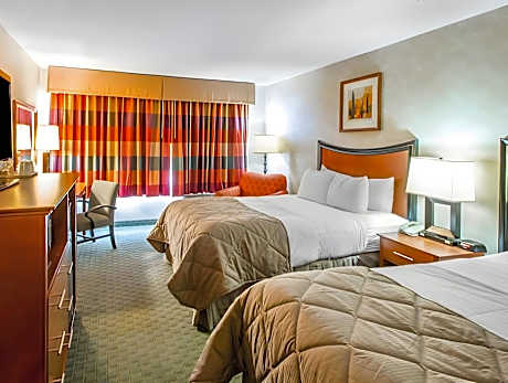 1 King Bed Nonsmoking