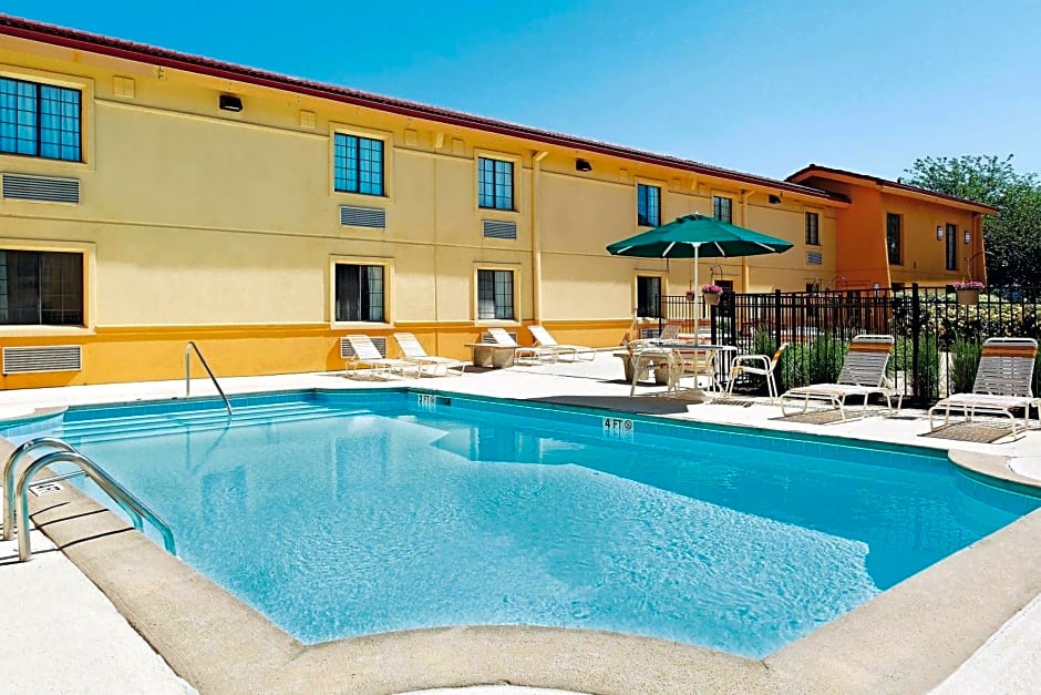 La Quinta Inn by Wyndham Champaign