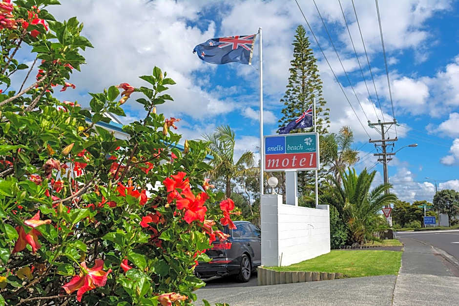 Snells Beach Motel