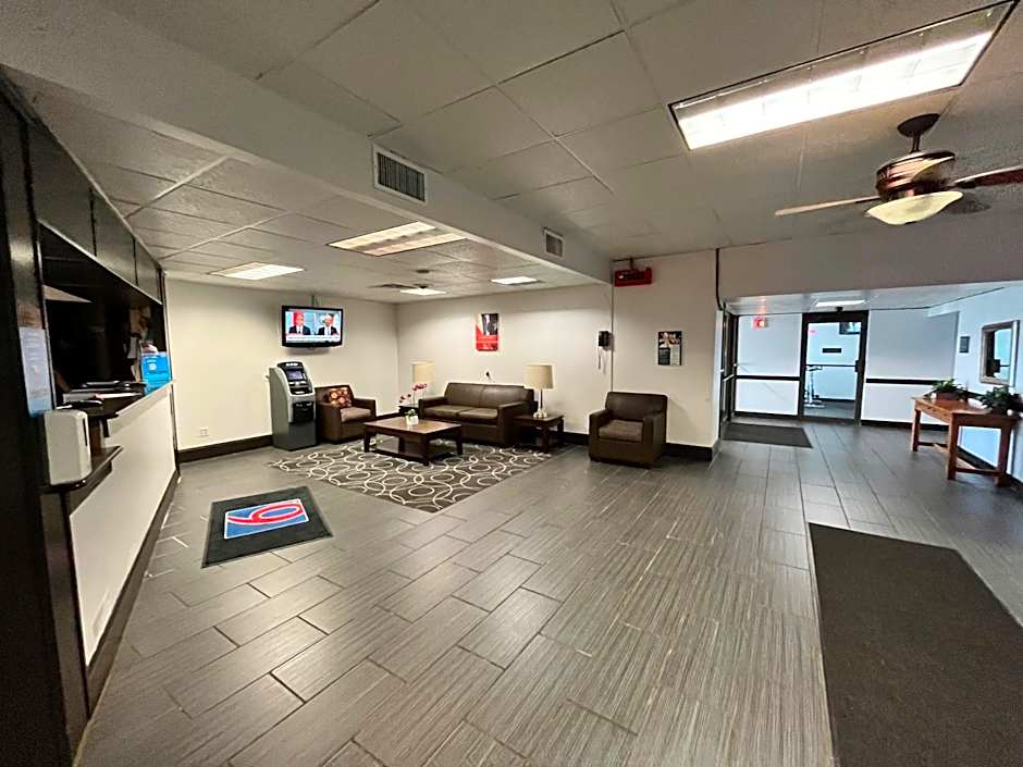 Studio 6 Suites Clarion, PA