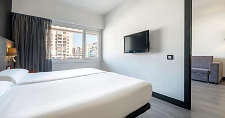 Triple Room (2 Adults + 1 Child)