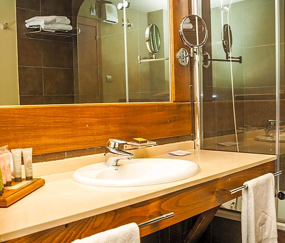 Hosteria de Torazo Nature Hotel & Spa