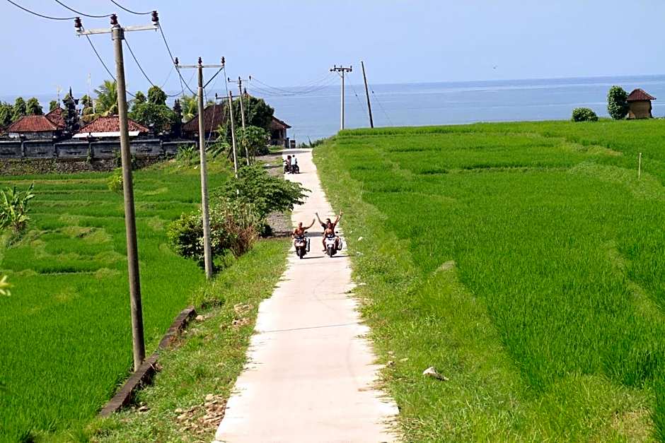 Medewi Secret SurfCamp