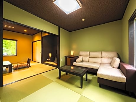 Sazanka 2nd Floor Japanese Style Room with Futon and 8 and 6 Tatami