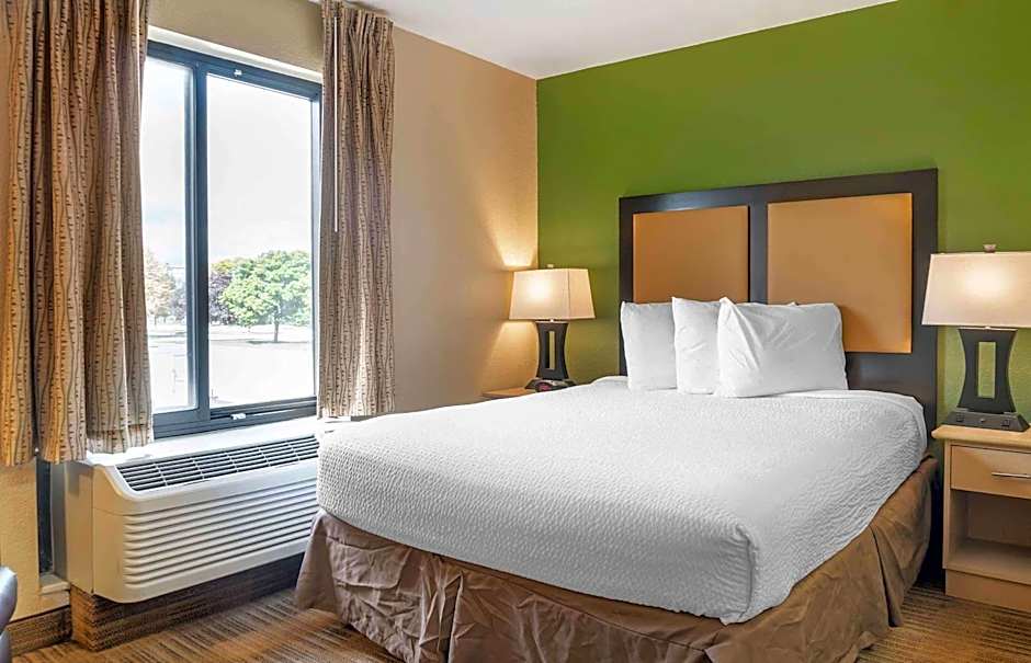 Extended Stay America Select Suites - Detroit - Warren