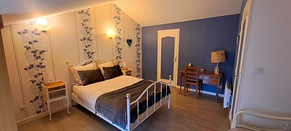 COUR LA DAME chez Béatris et Christophe Janson