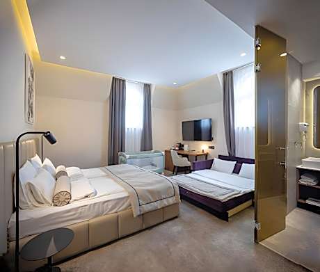 Standard Double or Twin Room - Non-Smoking