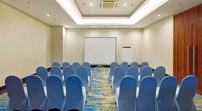 Aston Inn Pantai Losari Makassar