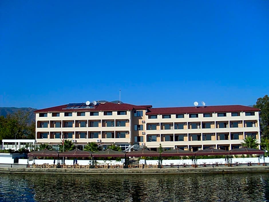 Kaunos Hotel