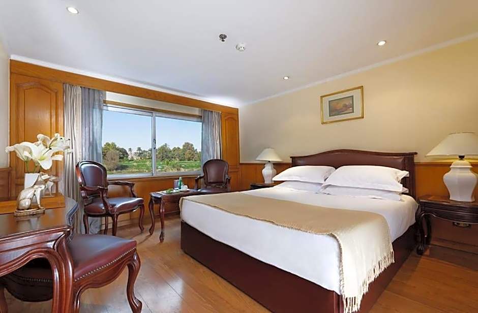 Nile Cruise 3 nights From Aswan to Luxor Every Friday, Monday and Wednesday with tours