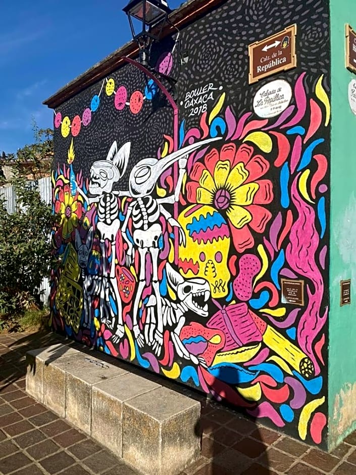 Los Nardos Hostel