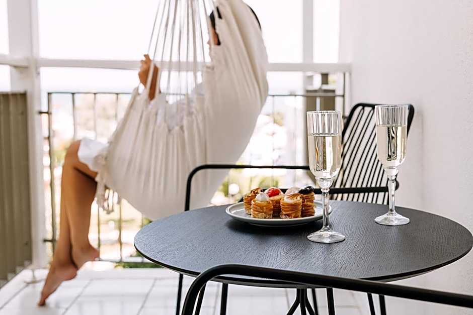 Grand Bleu Beach Resort