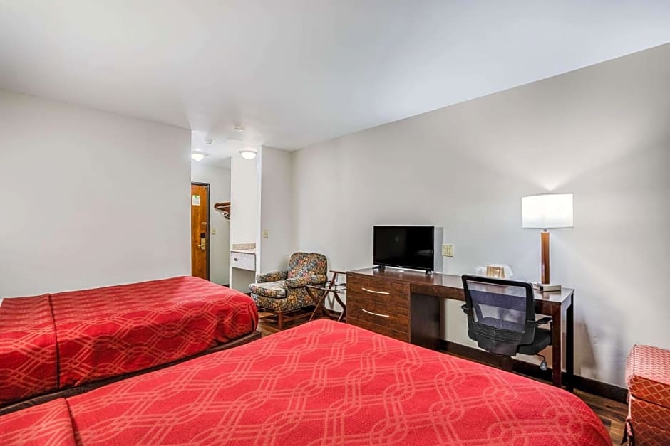 Econo Lodge Milwaukee Airport