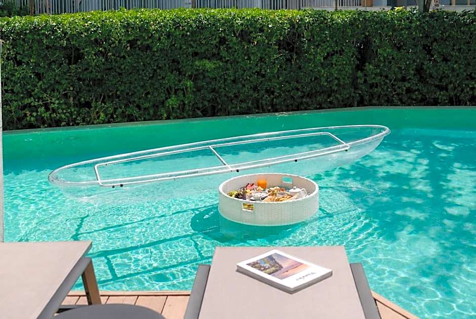 Wyndham Grand Nai Harn Beach Phuket