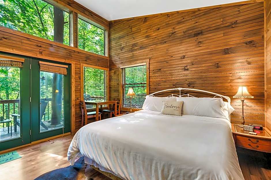 Rivers Edge Treehouses