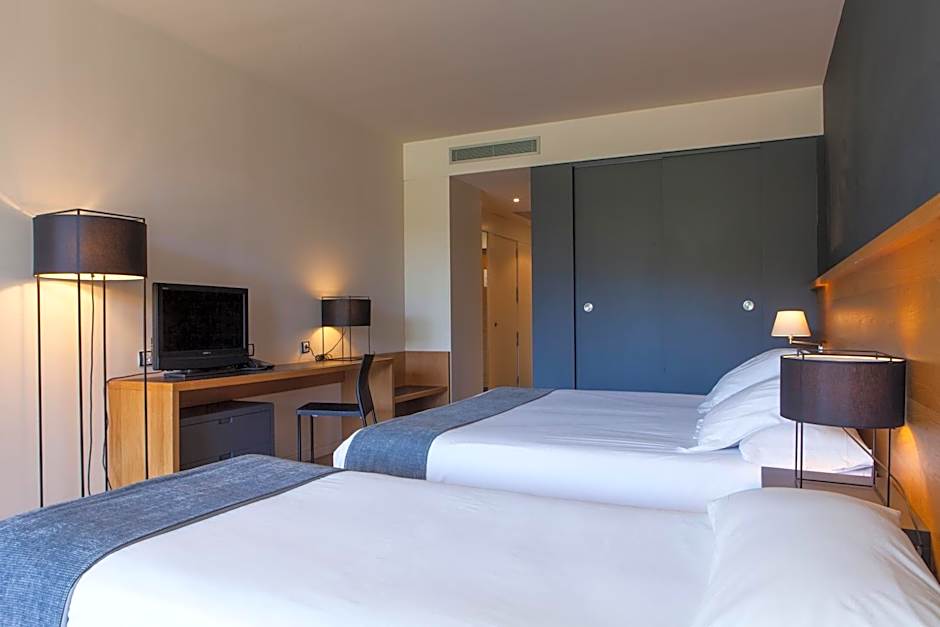 Hotel Món Sant Benet