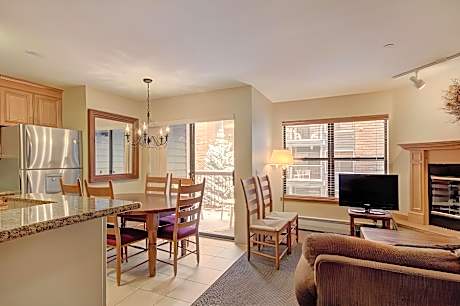 Studio Condominium