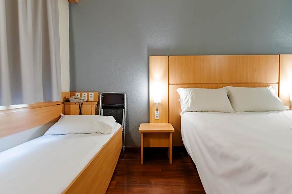 Ibis Blumenau