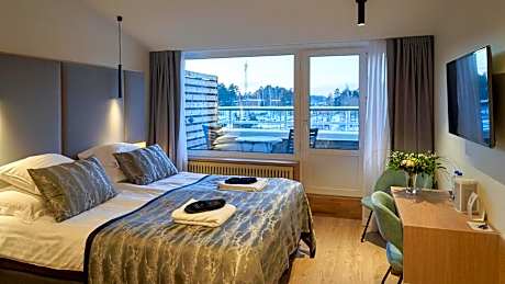 Queen Room with Balcony