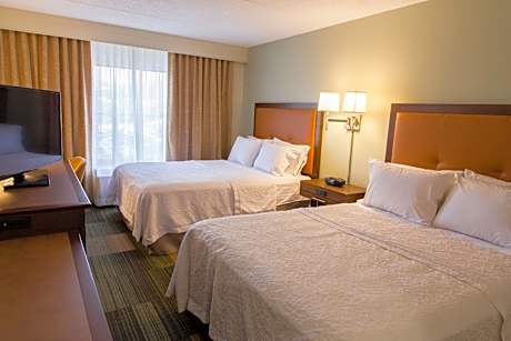 Room with Two Queen Beds - Non-Smoking