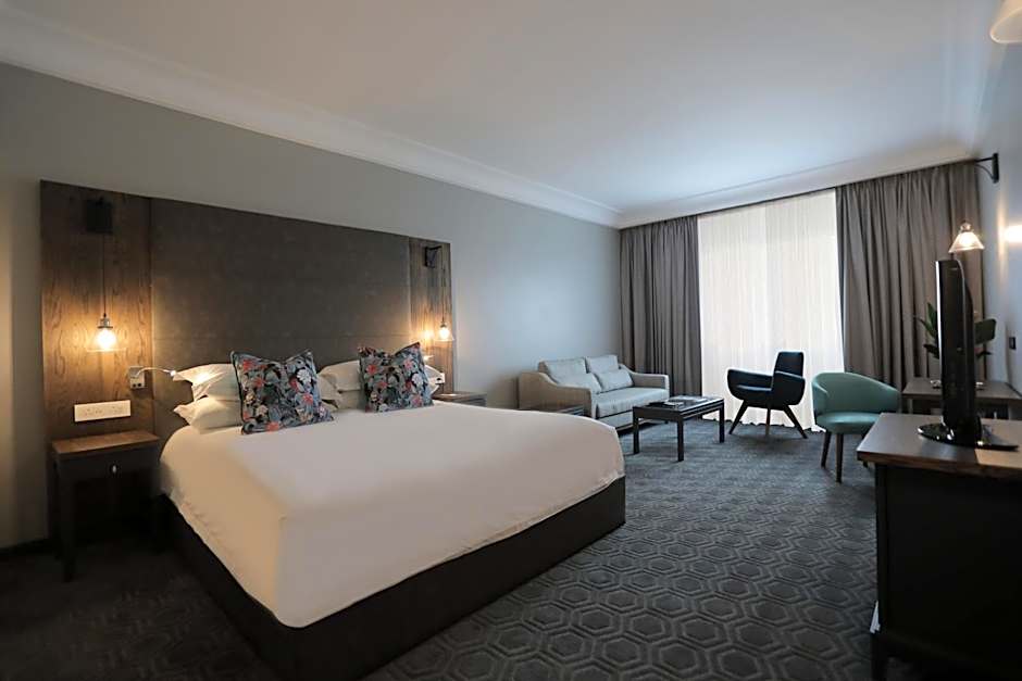 Fiesta Royale Hotel