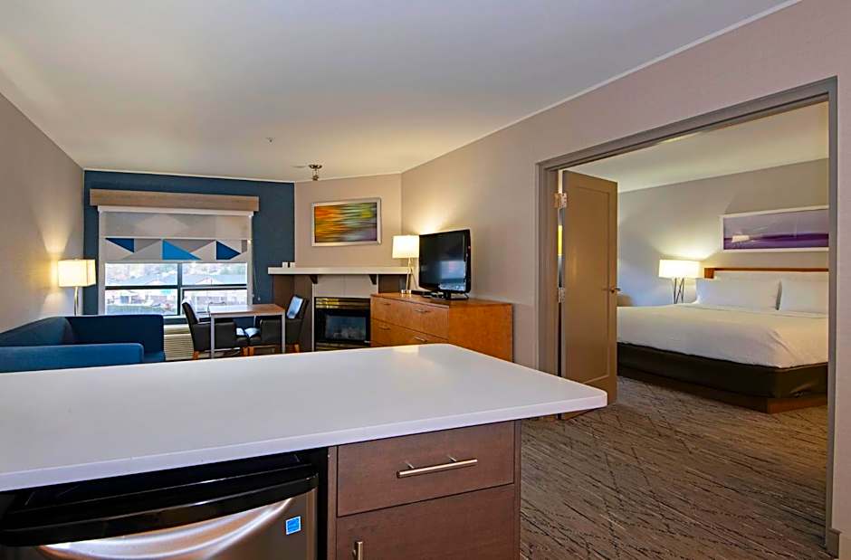 Holiday Inn Express Kamloops By IHG