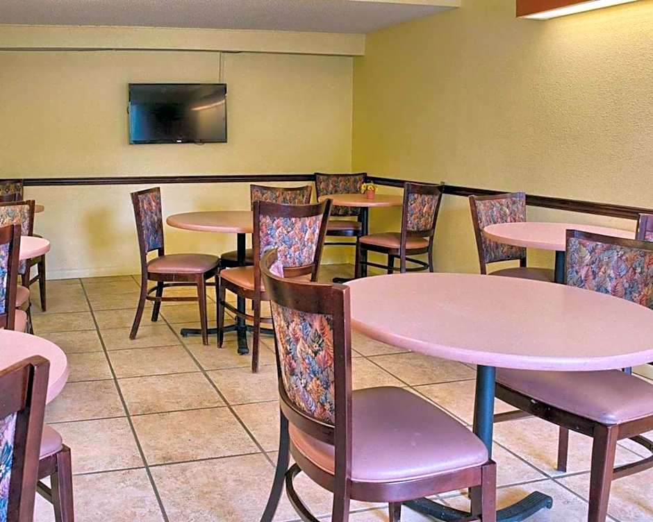 Rodeway Inn Richmond West End