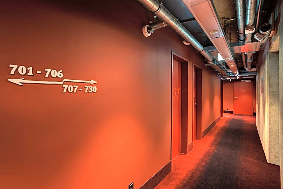 MEININGER Hotel Berlin East Side Gallery