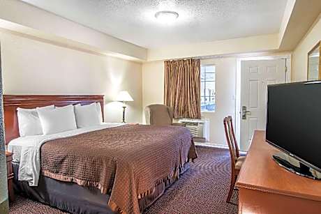 1 King Bed, Nonsmoking