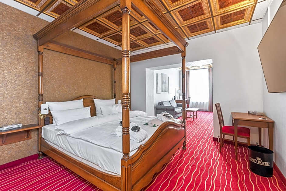 Kings Hotel First Class