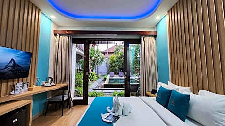 Deluxe Room (2 Adults + 1 Child)
