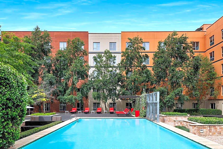 Protea Hotel by Marriott Fire & Ice Johannesburg Melrose Arch